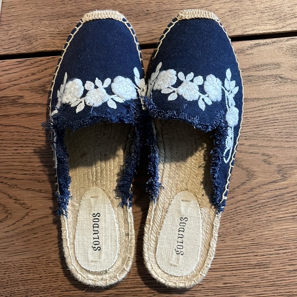 Soludos slip on embroidered mules- excellent condition - Picture 4 of 8